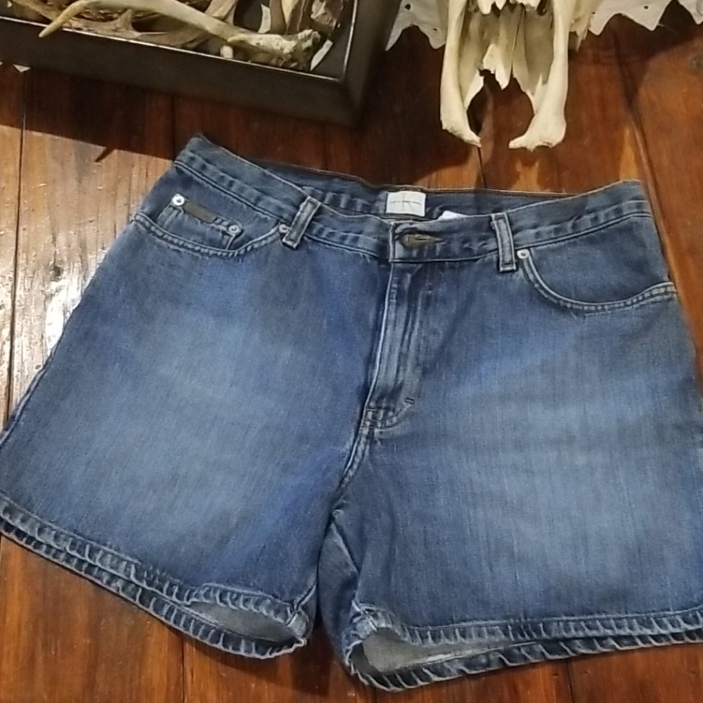 Euc Calvin Klein jean shorts